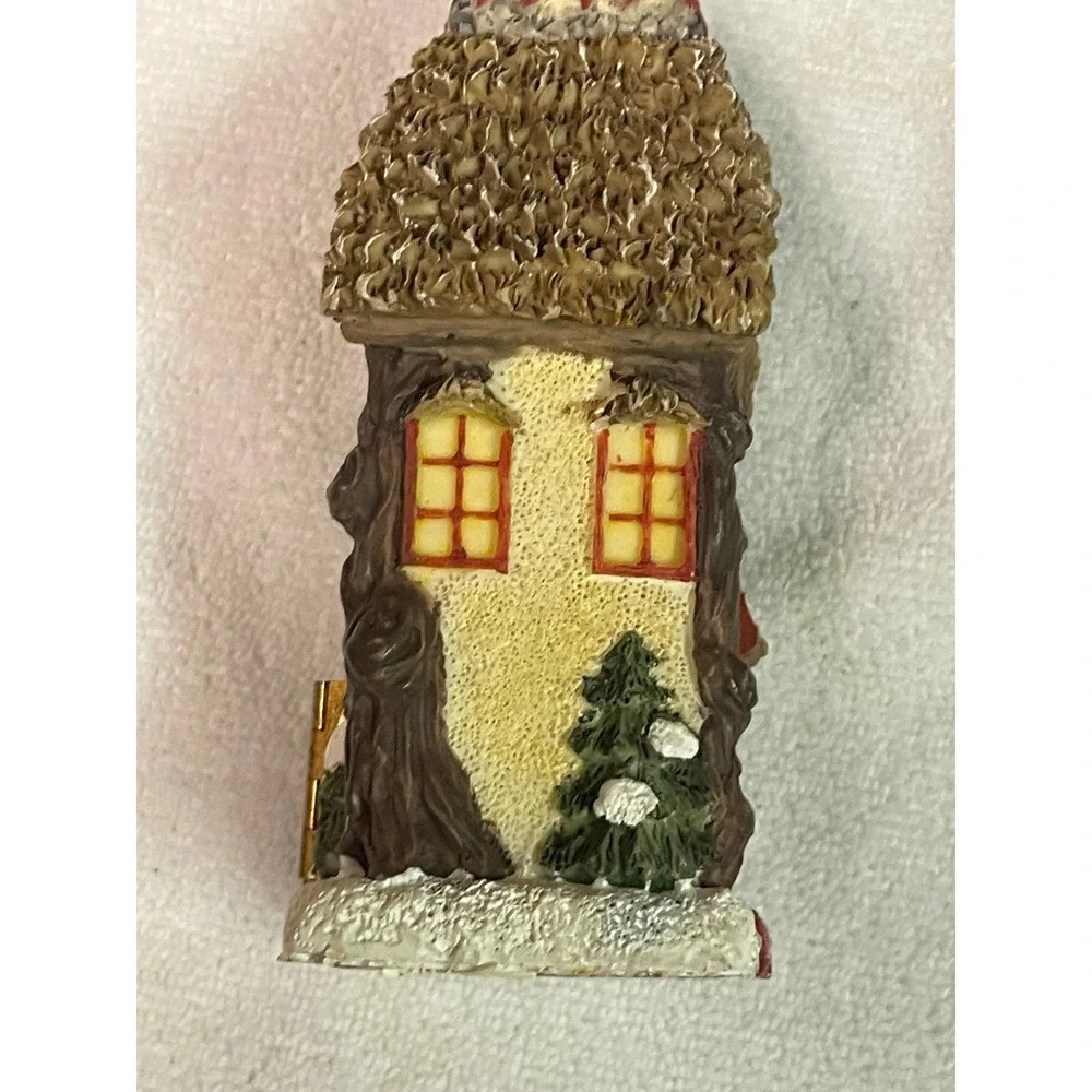 N/A intricately detailed